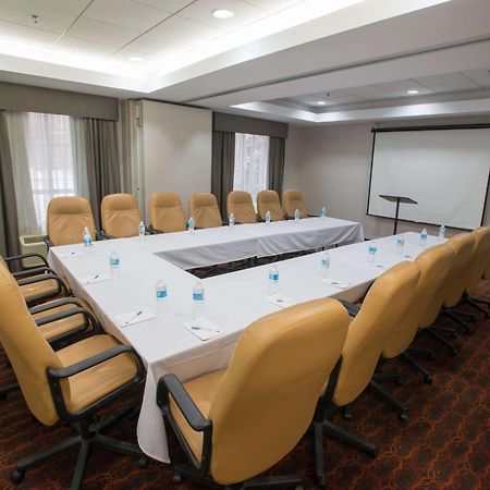 Hampton Inn Toronto-Mississauga West エクステリア 写真