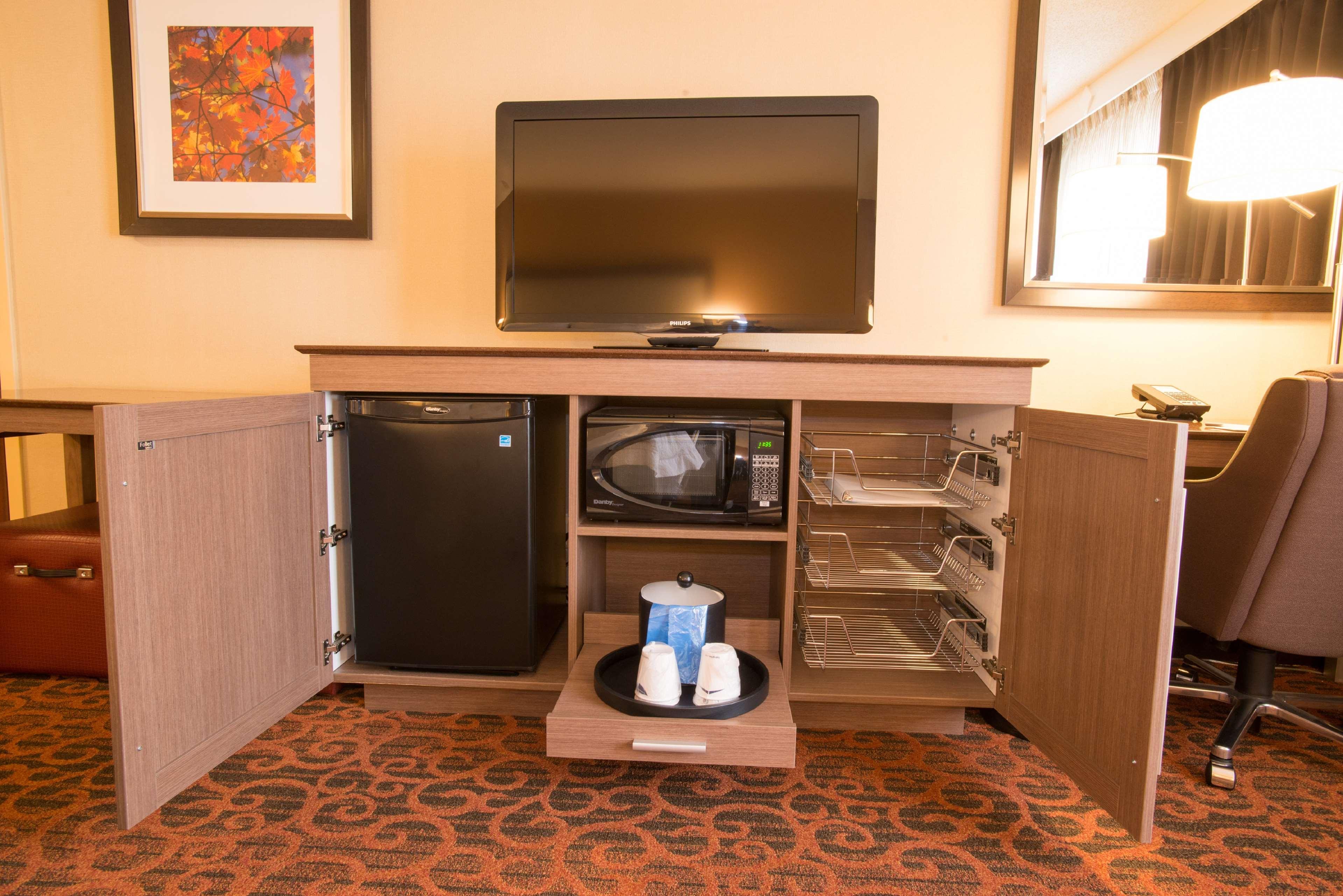 Hampton Inn Toronto-Mississauga West エクステリア 写真