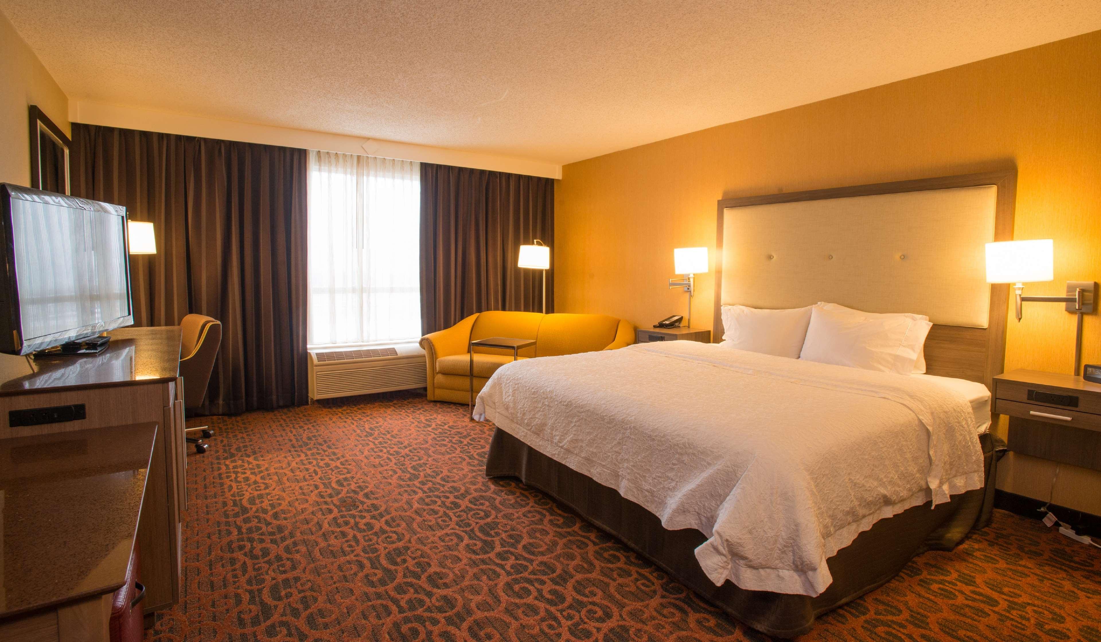 Hampton Inn Toronto-Mississauga West エクステリア 写真