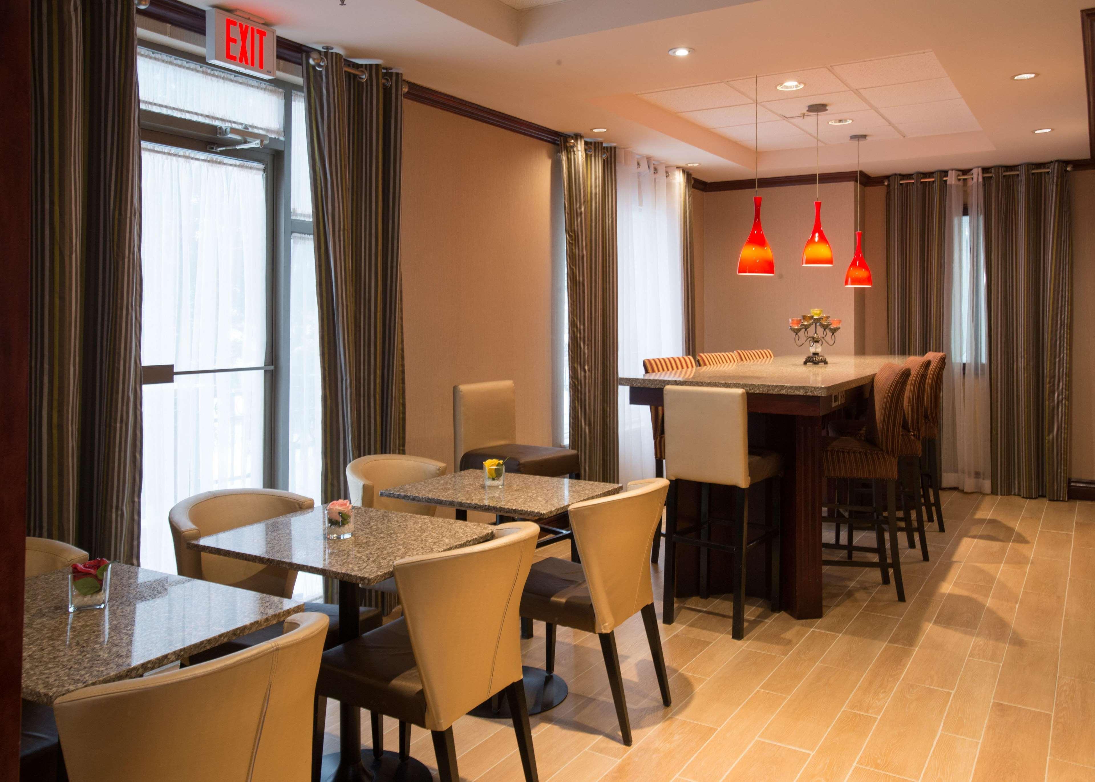 Hampton Inn Toronto-Mississauga West エクステリア 写真