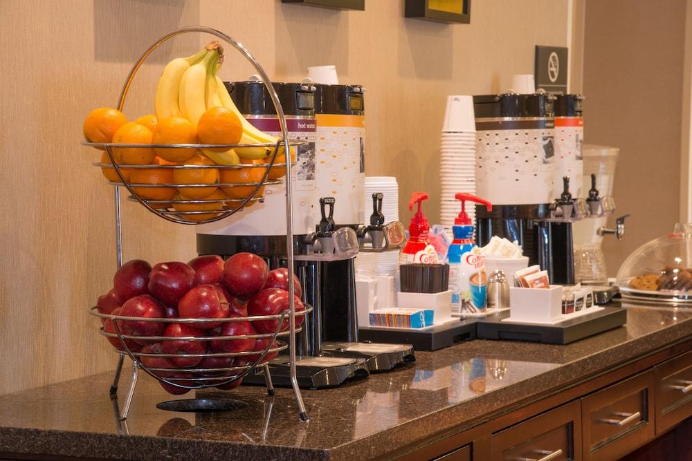 Hampton Inn Toronto-Mississauga West エクステリア 写真