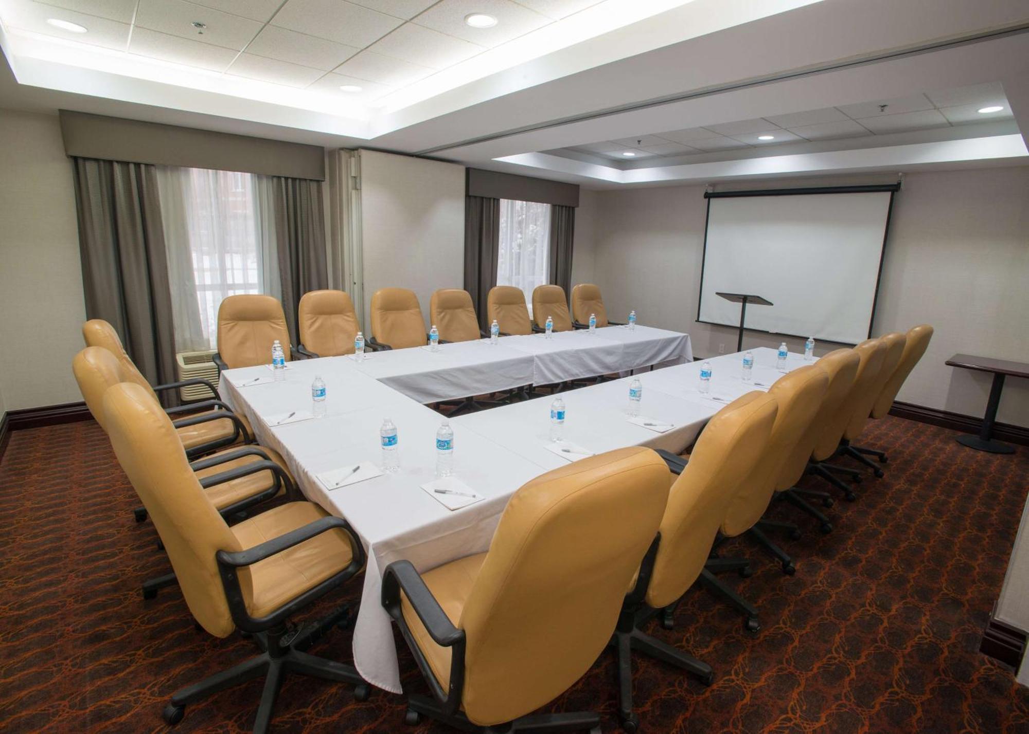 Hampton Inn Toronto-Mississauga West エクステリア 写真