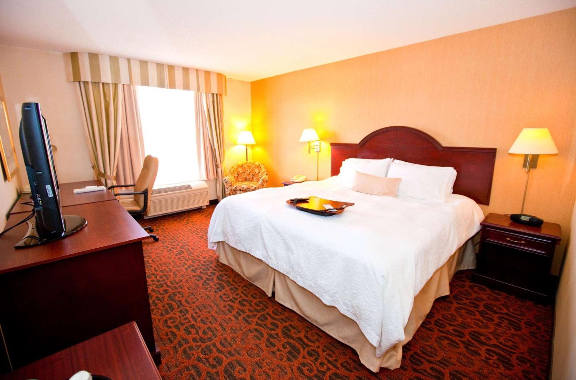 Hampton Inn Toronto-Mississauga West エクステリア 写真