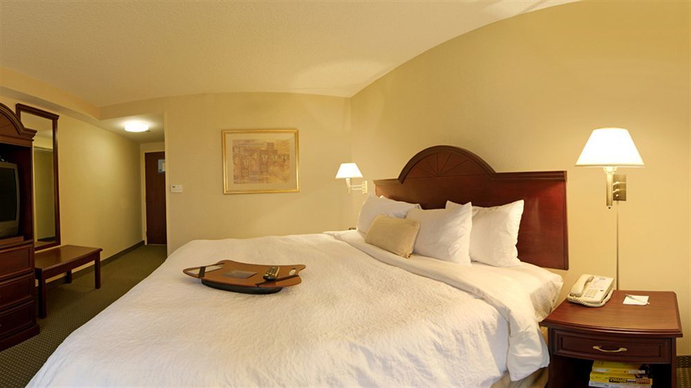 Hampton Inn Toronto-Mississauga West エクステリア 写真